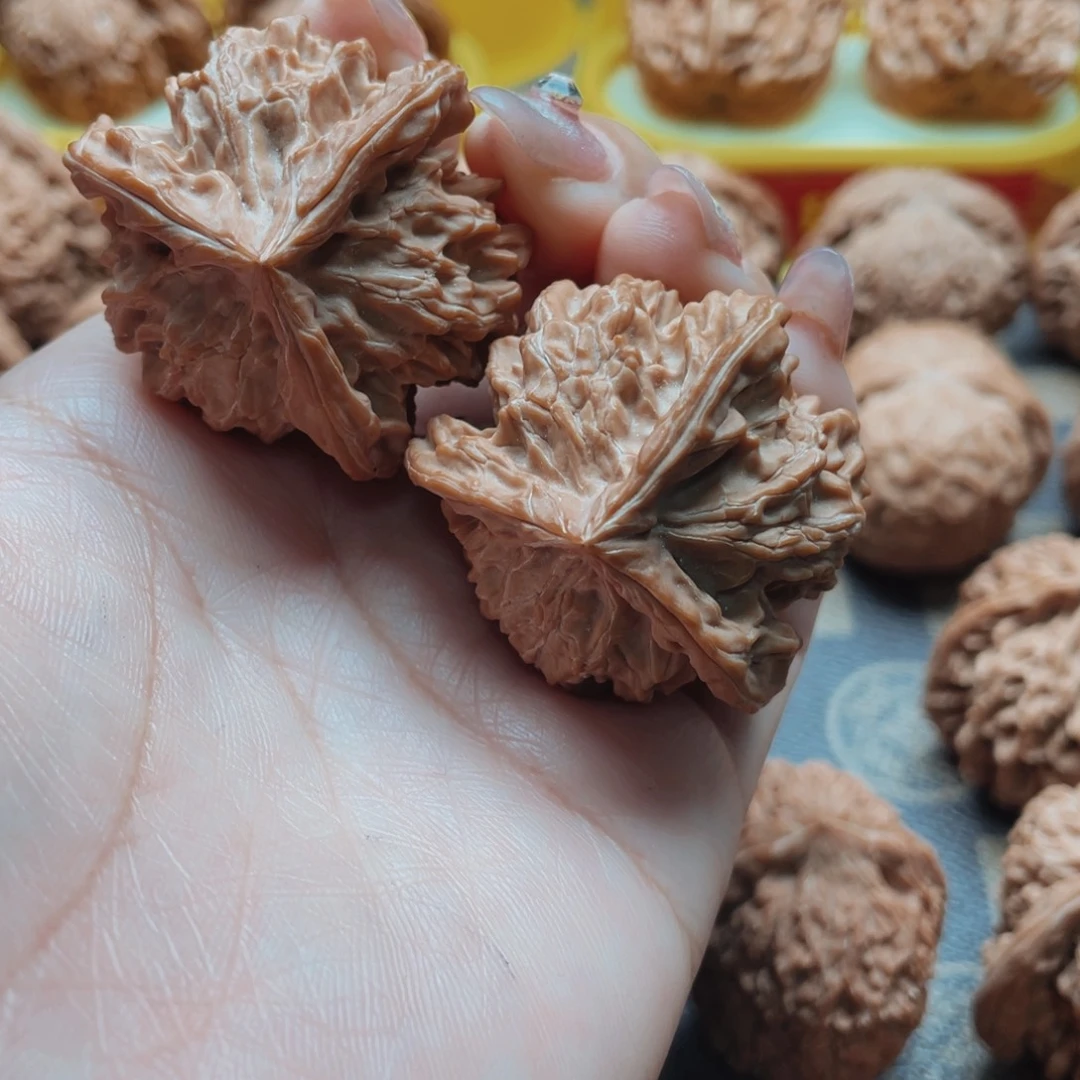 ****·把件桃核盘山三棱