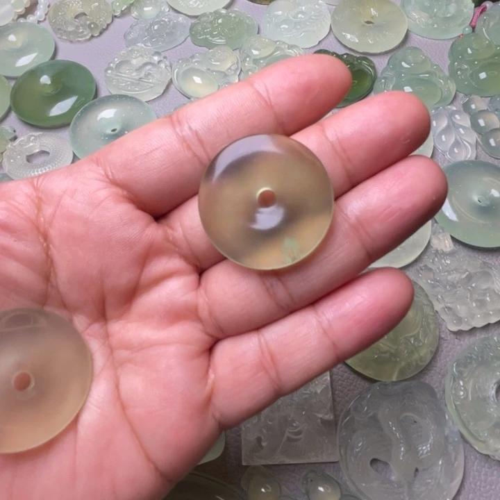 岫玉吊坠(赠链)未镶嵌长*