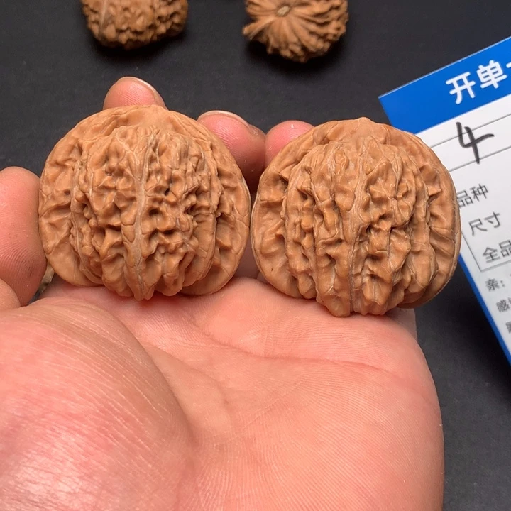 文玩核桃把件43四座楼4