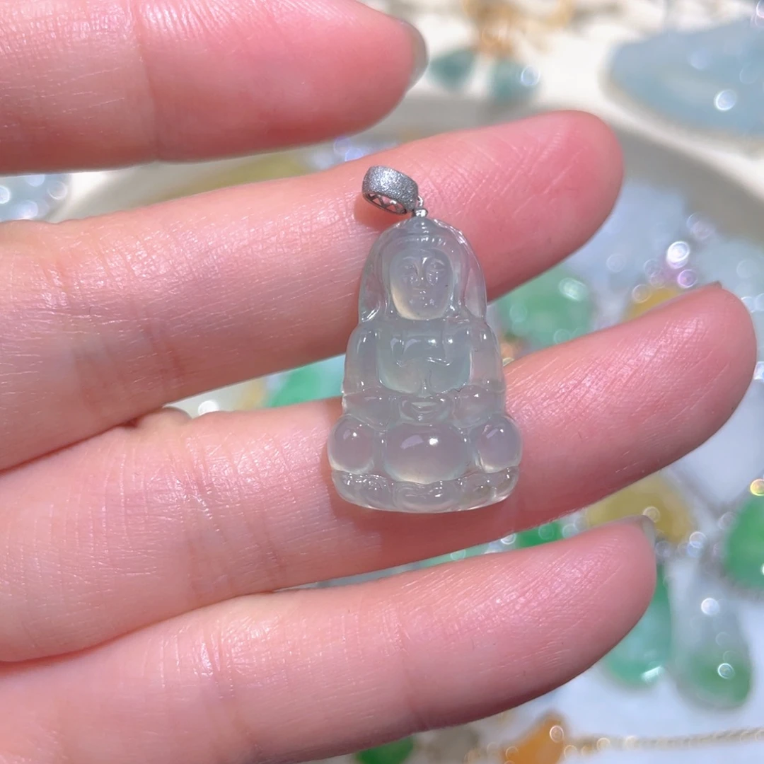 翡翠颈饰18K金镶嵌翡翠