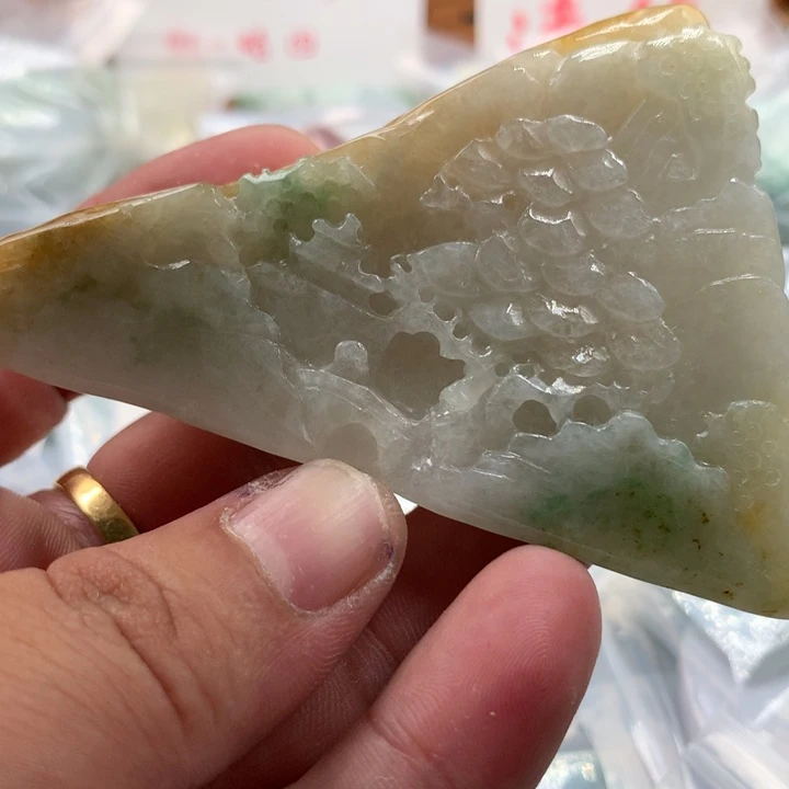 翡翠未镶嵌颈饰保真天然a货翡翠