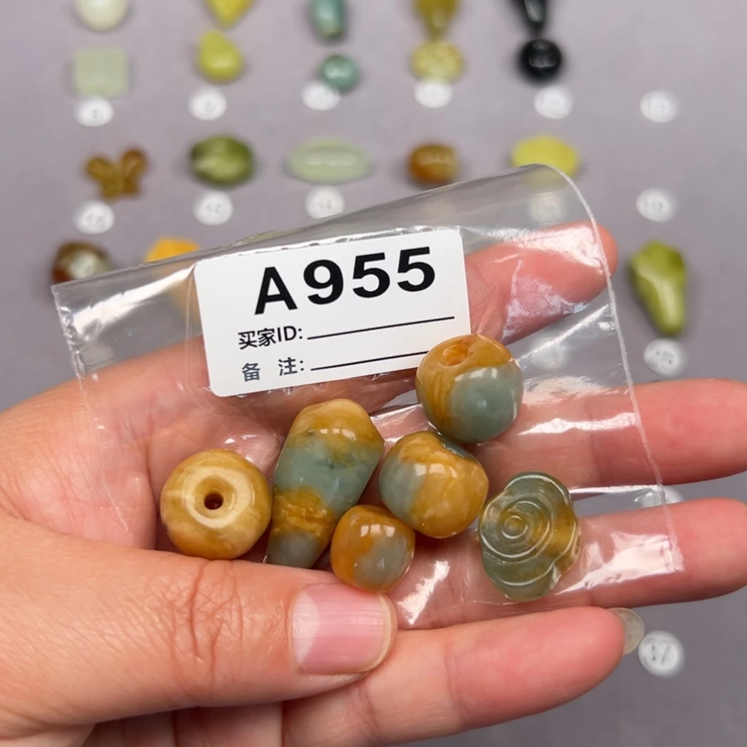 未镶嵌蛇纹石玉颈饰l****
