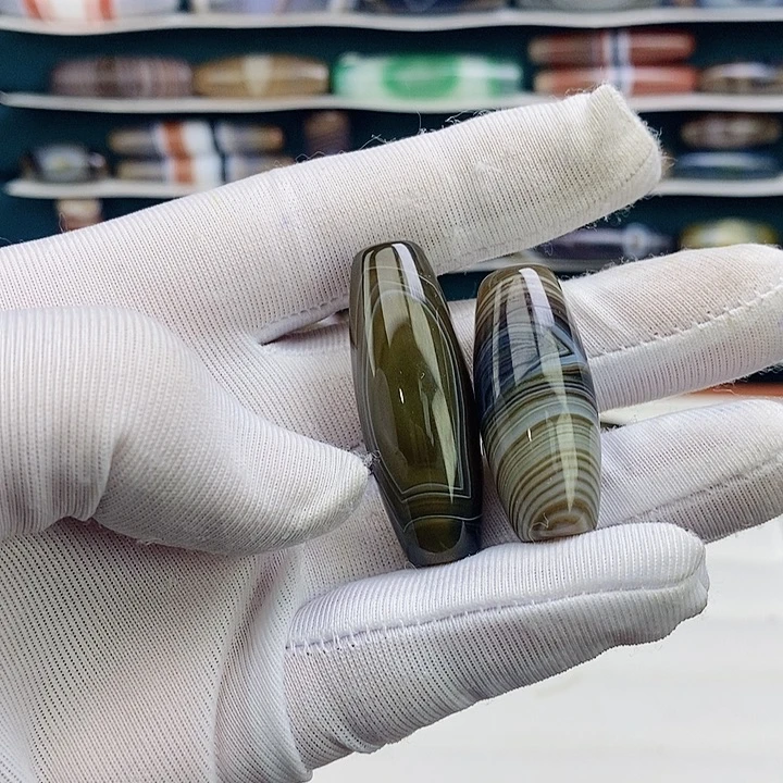 用***3玛瑙/玉髓未镶嵌颈饰