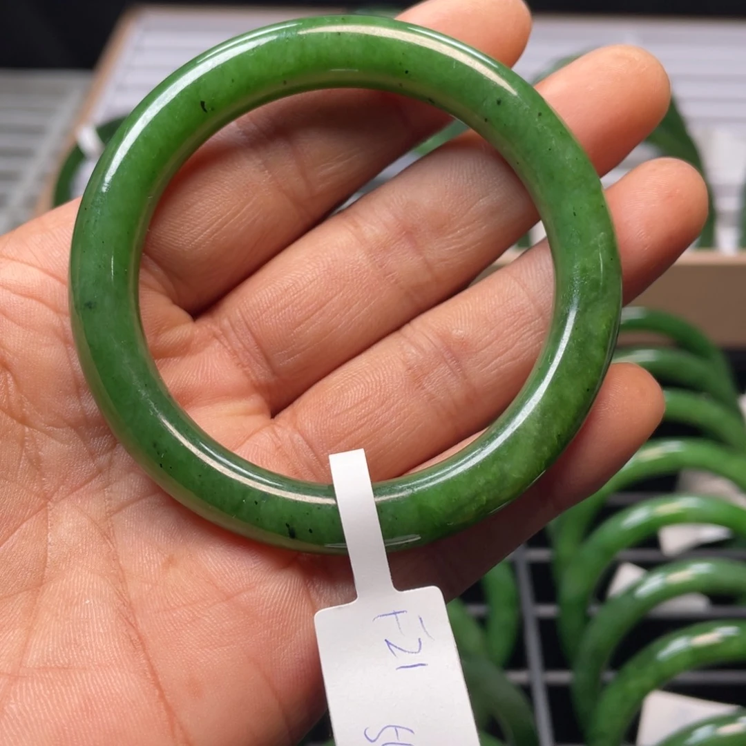 和田玉（碧玉）手镯未镶嵌