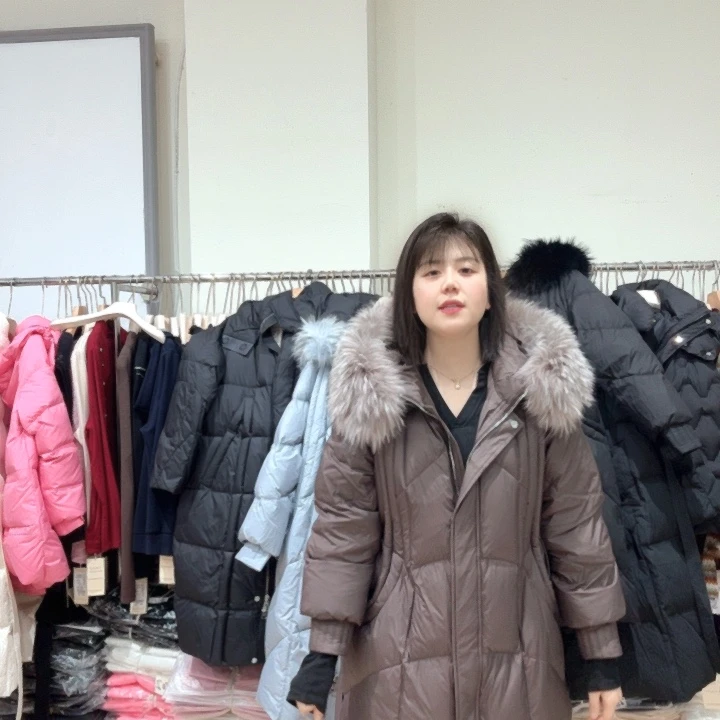 涵****芮娜依莲芮娜依莲