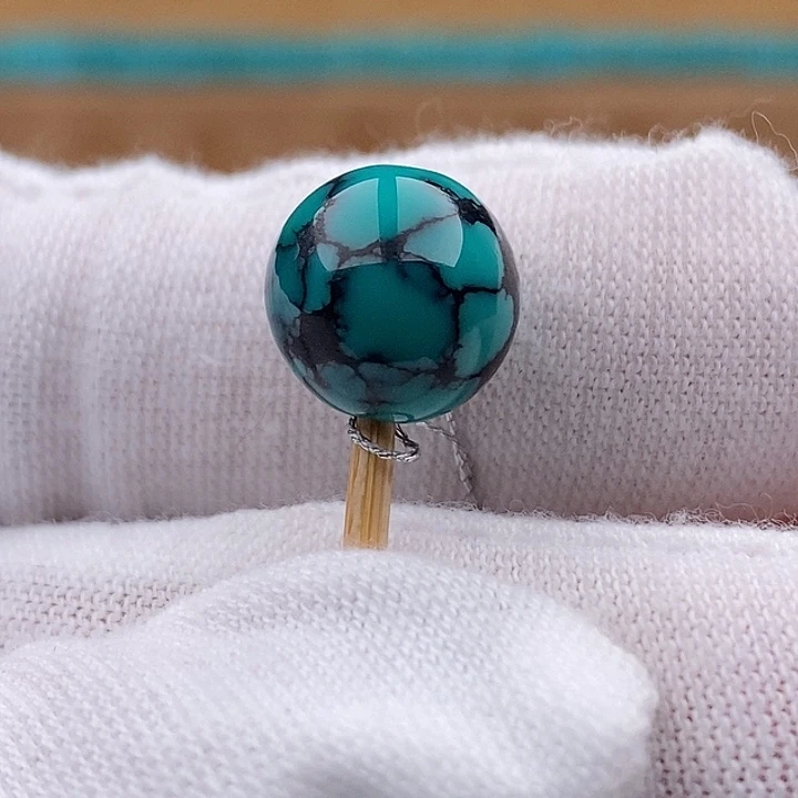 绿松石未镶嵌珠宝奇石10