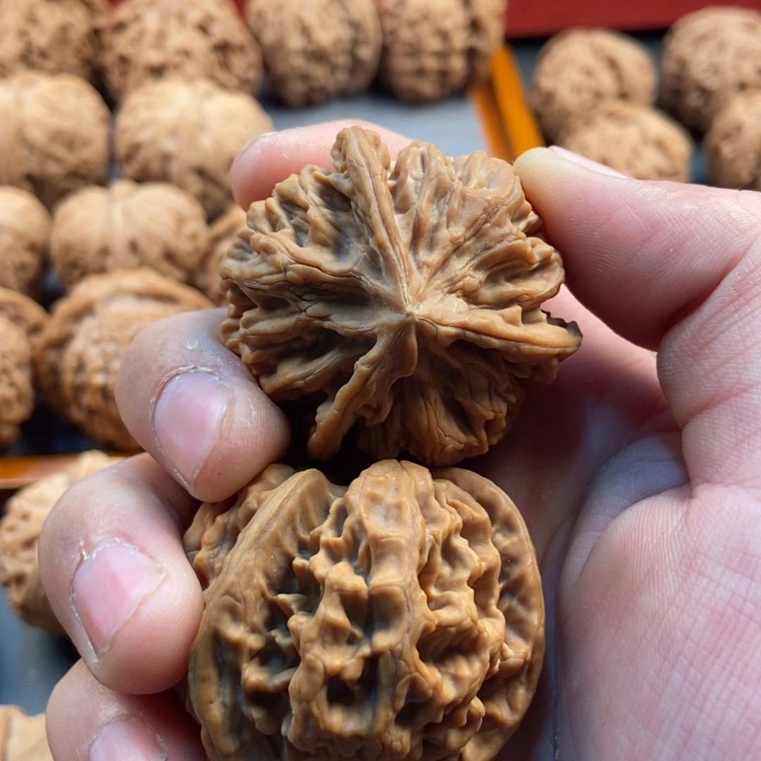 知****吊坠文玩核桃龙纹三棱