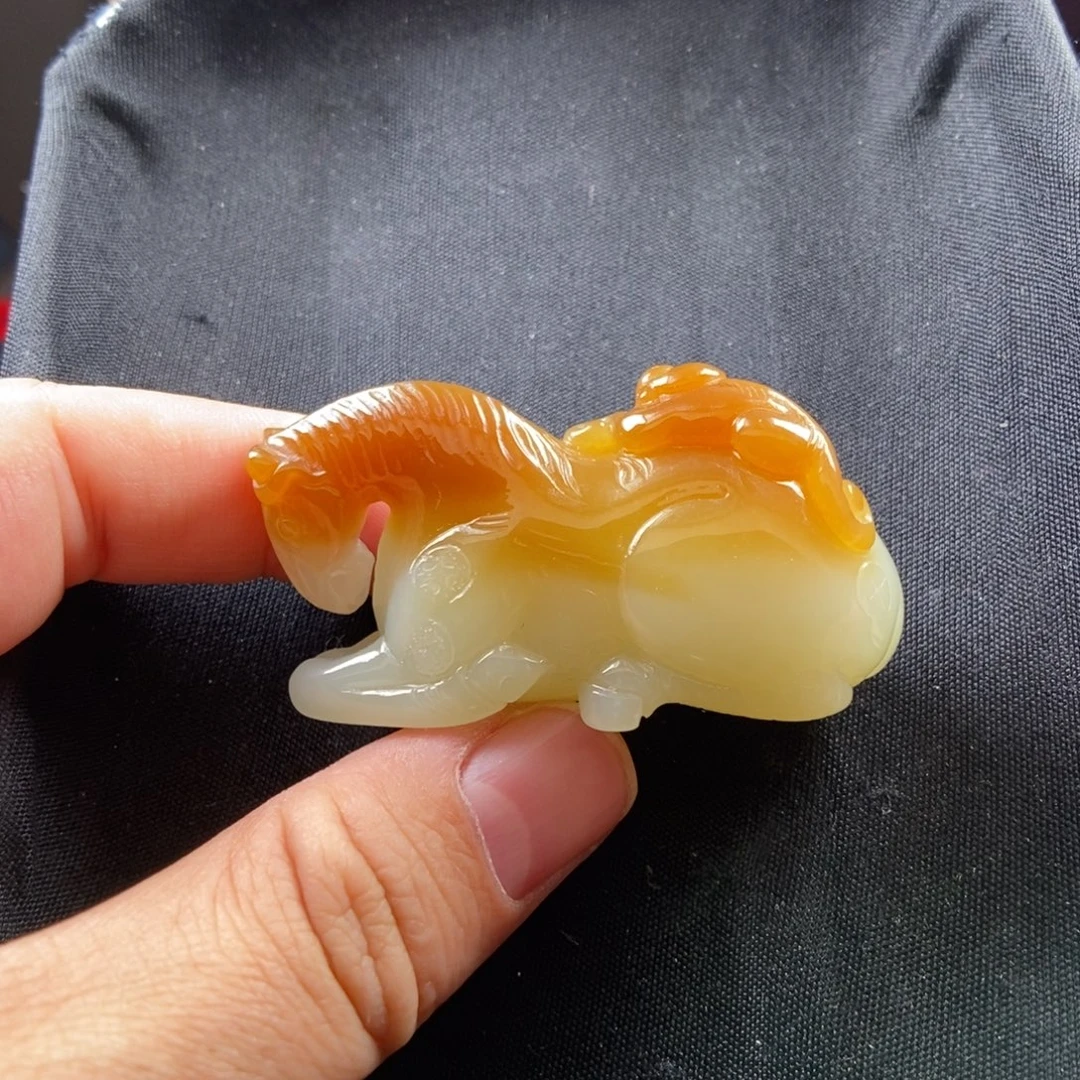 和田玉（糖玉）未镶嵌颈饰
