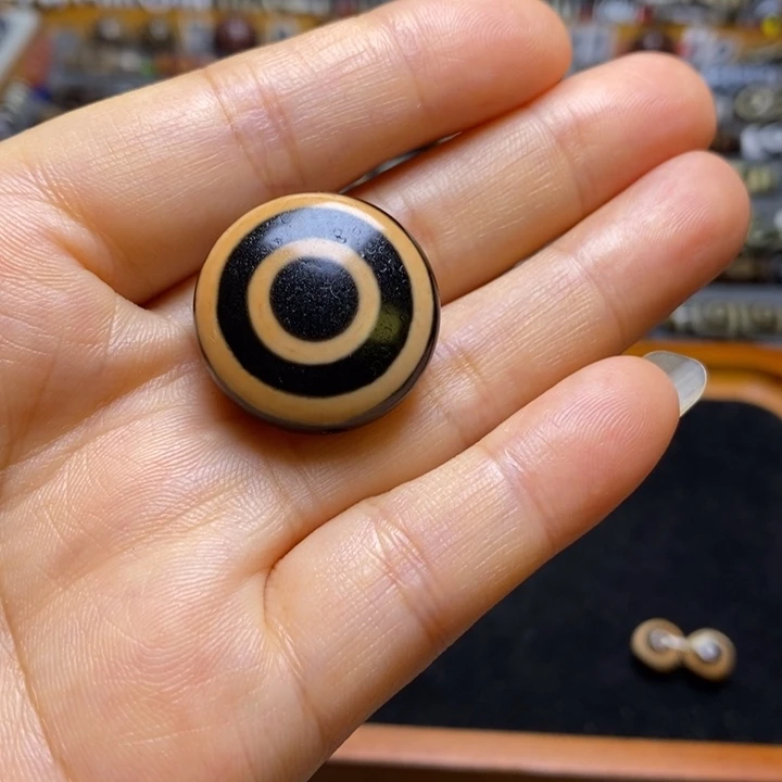 ****）玛瑙/玉髓颈饰未镶嵌