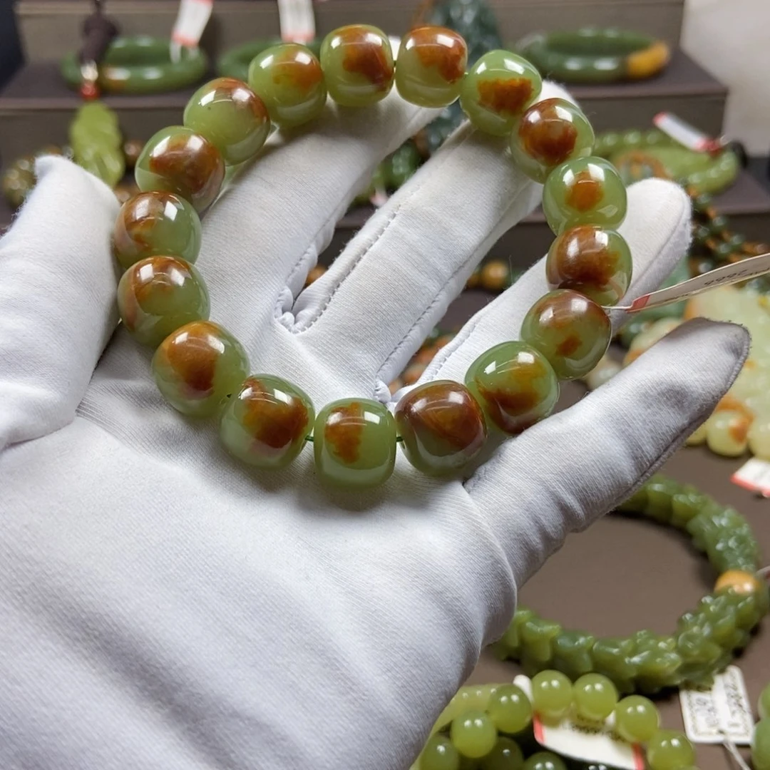 听***月手链未镶嵌透闪石质玉