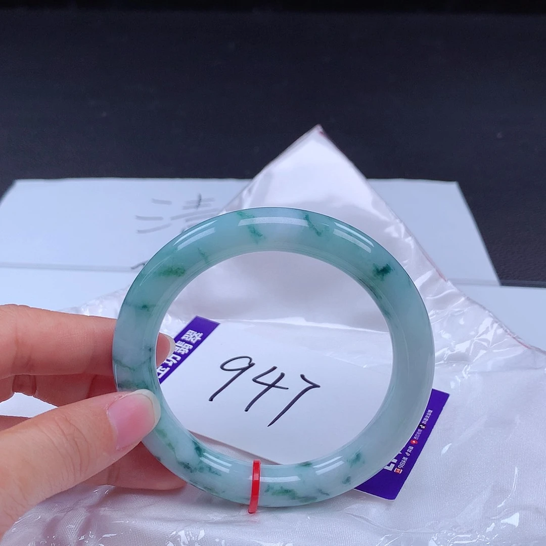 翡翠手镯未镶嵌手镯001270