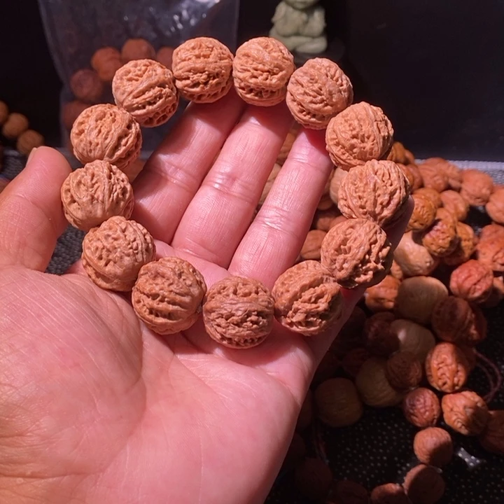 手串文玩核桃……28