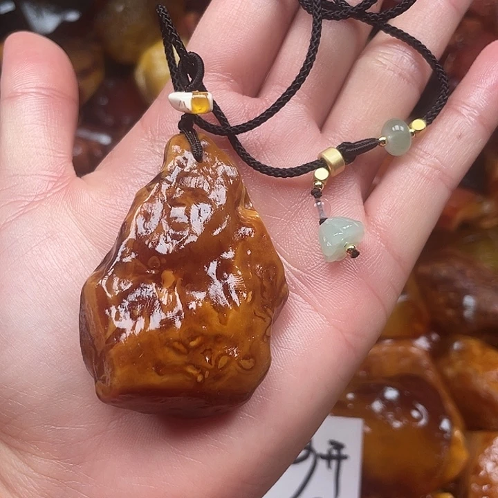 心***意定制琥珀妖花蜡挂件