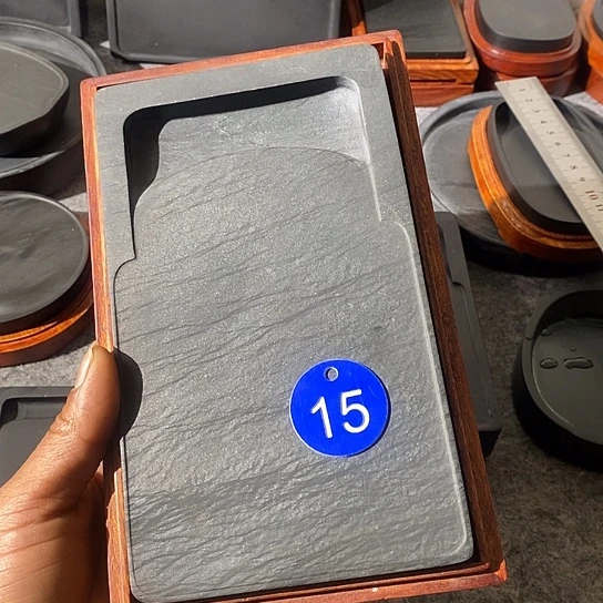 守**画歙砚                 15