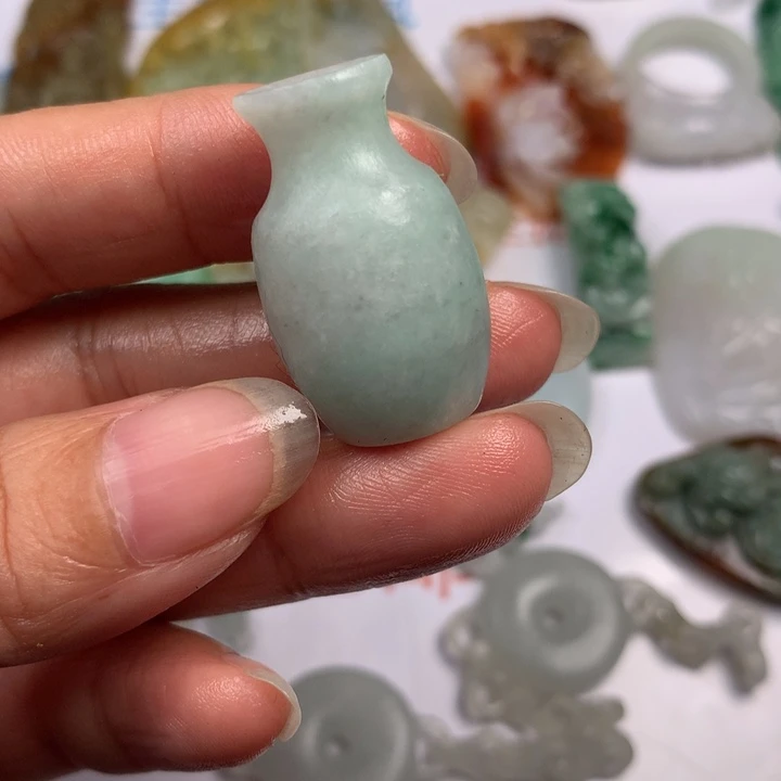 定制翡翠未镶嵌翡翠