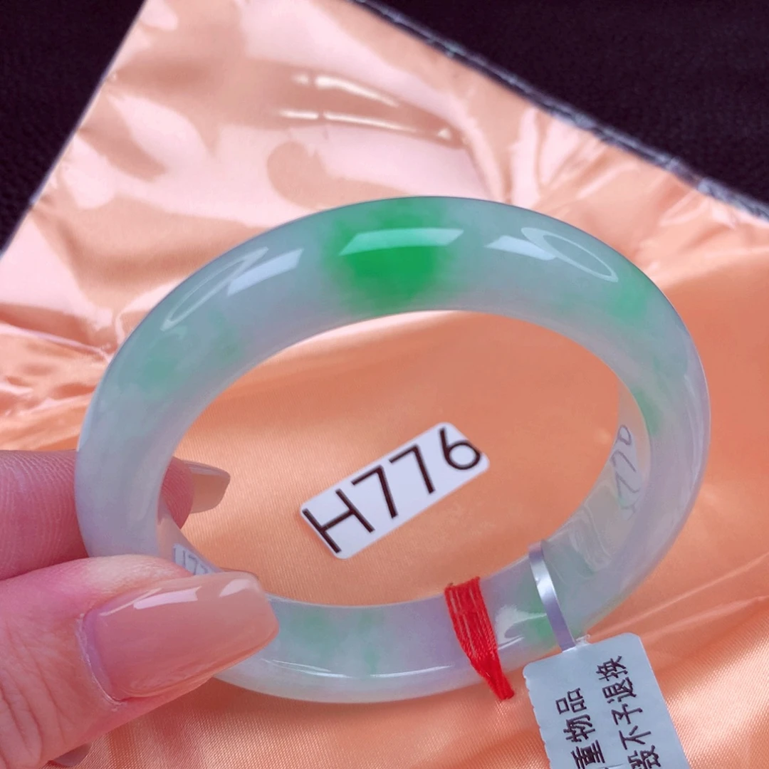 翡翠未镶嵌手镯手镯