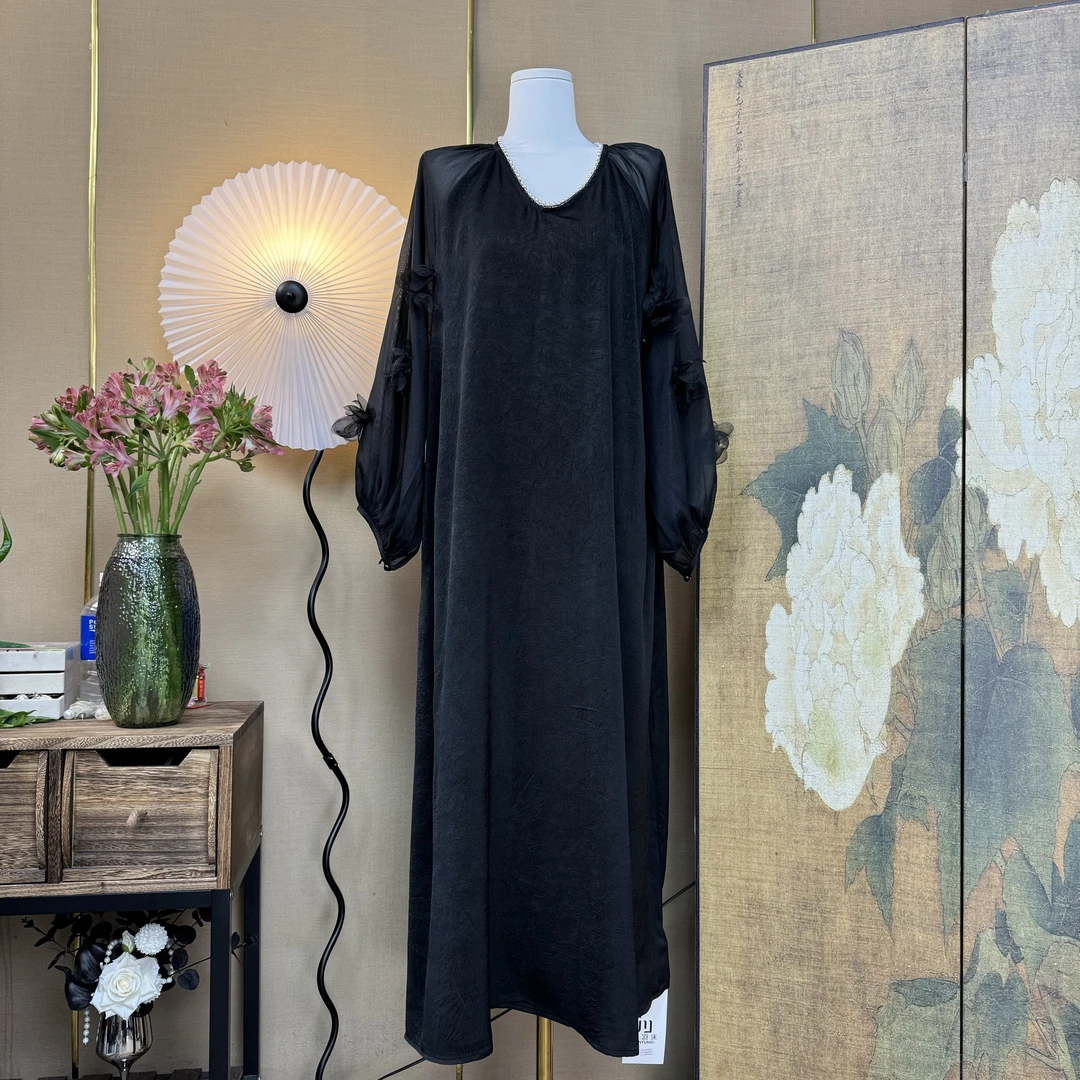 【57】珍珠花朵优雅知性V领小黑裙