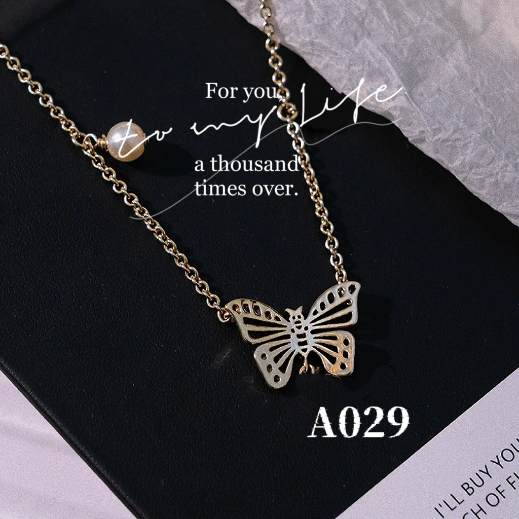 铜合金仿珍珠项链 A029-D家仿古版本珠珠字母蝴蝶项链