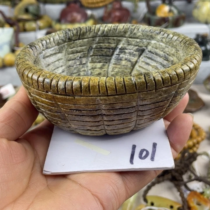 岫岩河磨玉（透闪石质玉）未镶嵌珠宝奇石