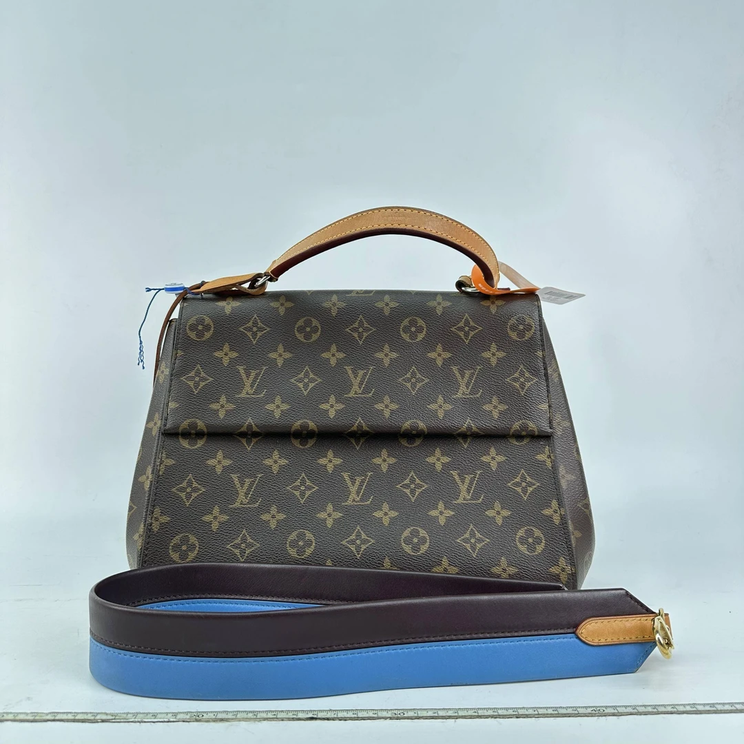 胖虎AC/路易威登/9新/公价18300/箱包/两用包/992405220000