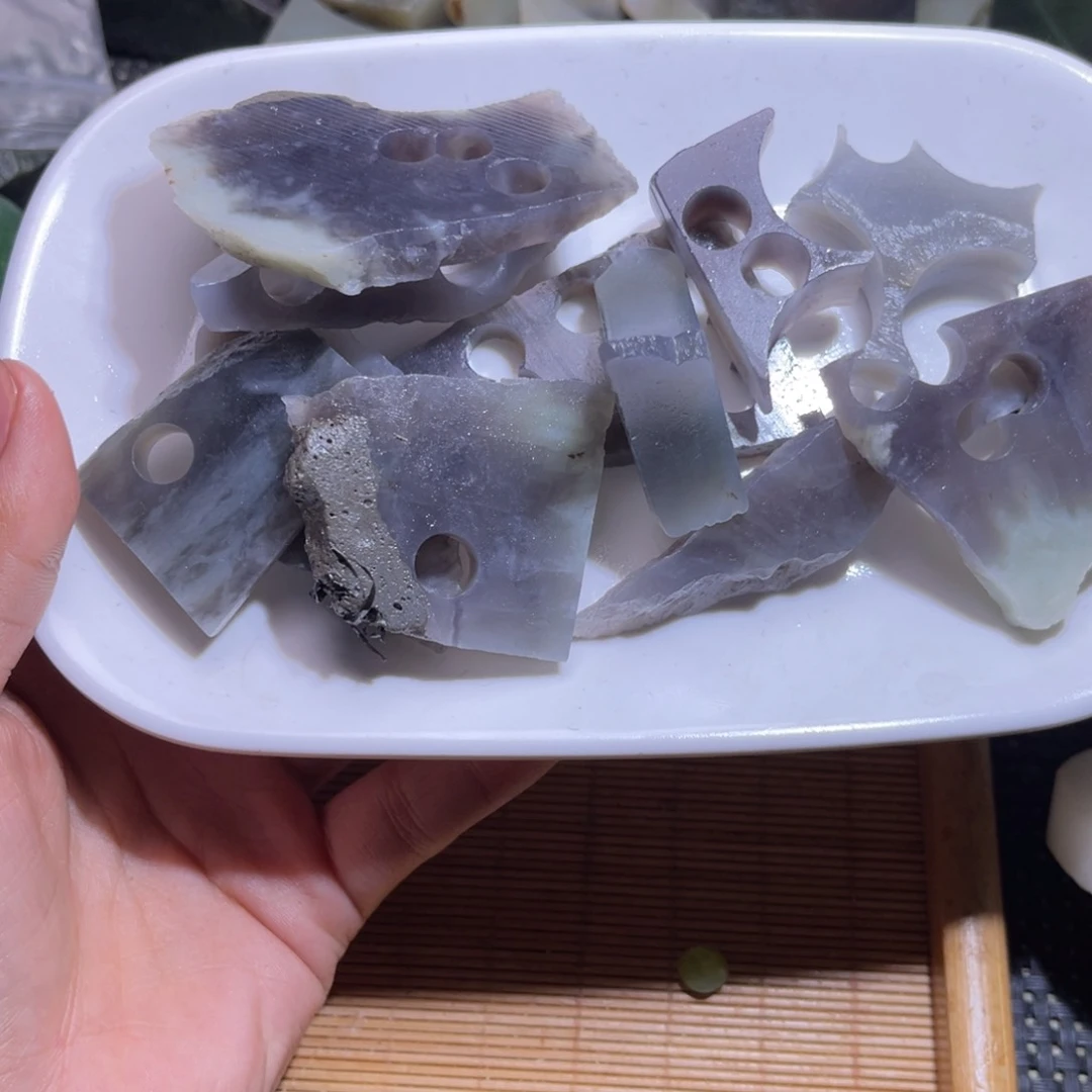 未镶嵌和田玉（糖玉）挂件