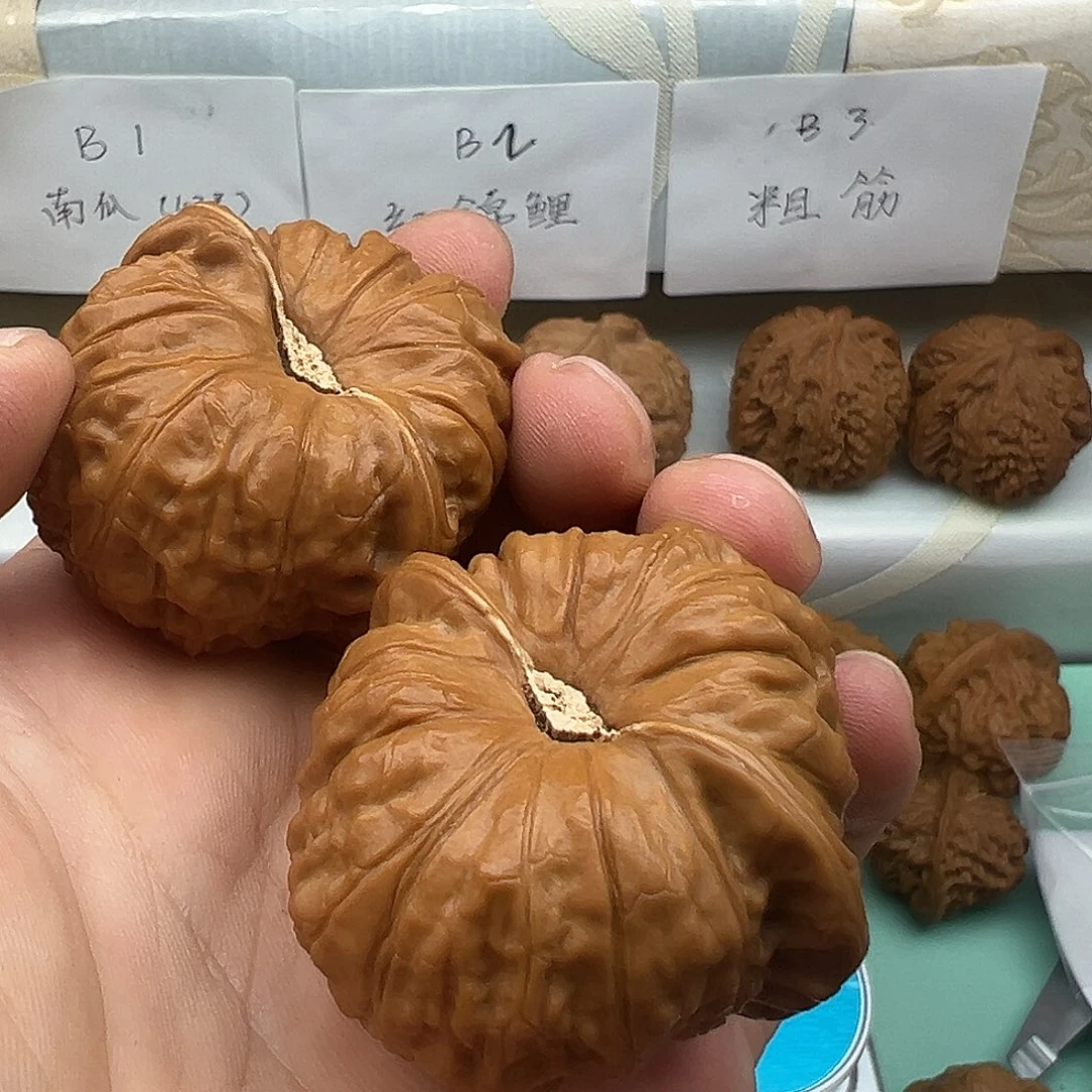 桃核把件全品精对凹底南瓜47