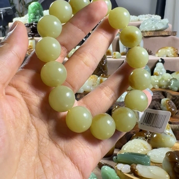 和田玉（糖玉）未镶嵌颈饰