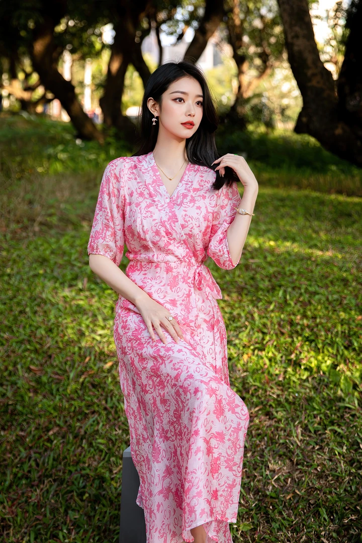 SM夏季新款气质V领收腰显廋印花连衣裙sh09