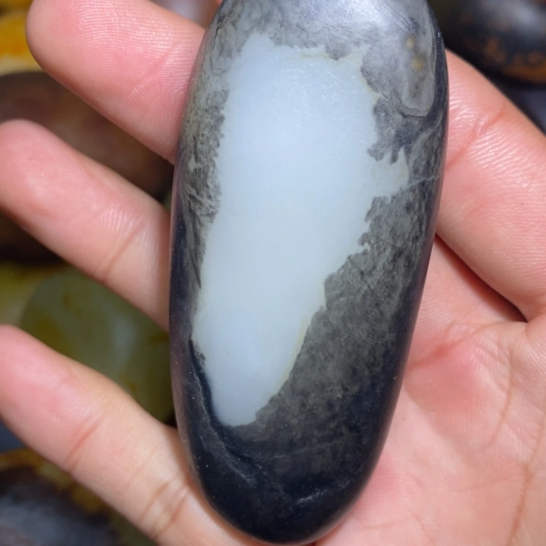 和田玉未镶嵌珠宝奇石