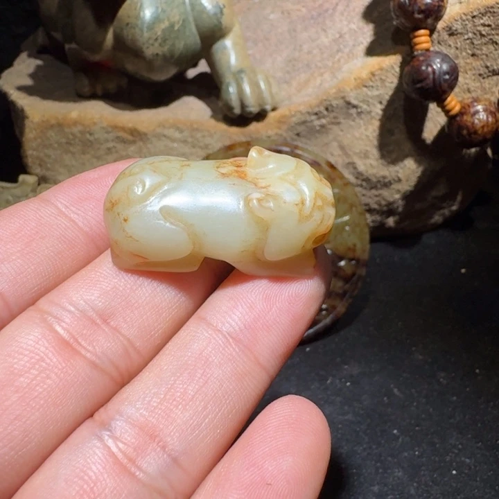 泰***石和田玉（糖玉）未镶嵌颈饰