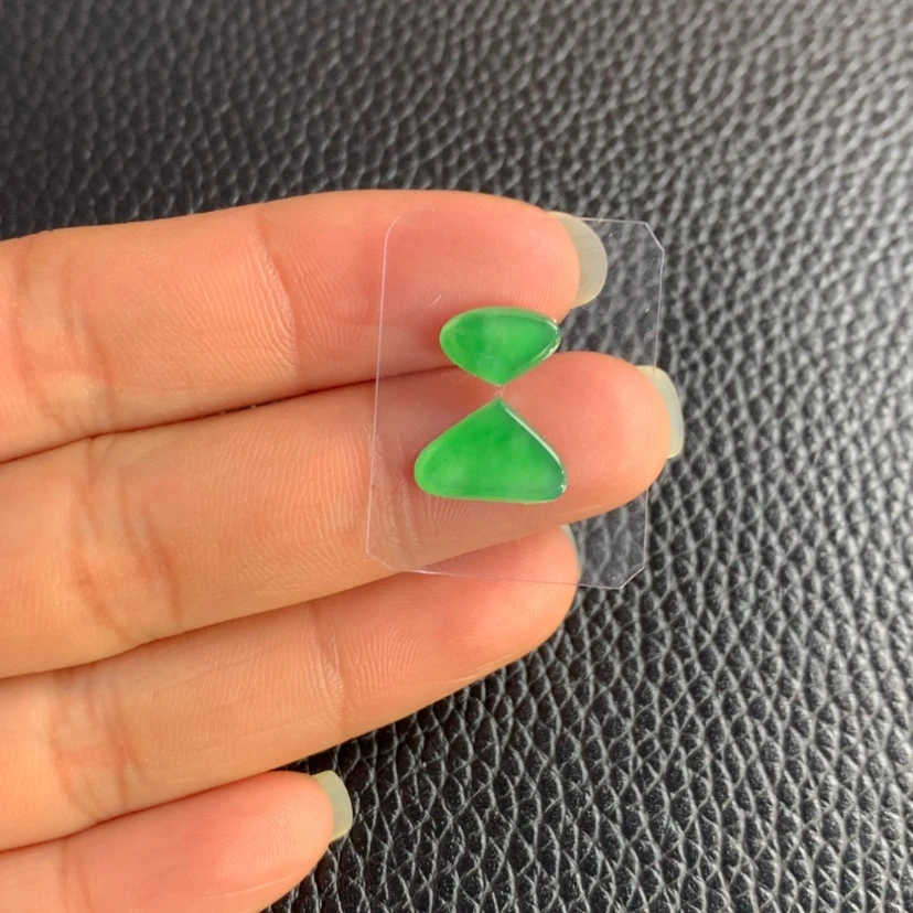 【闪购商品】翡翠吊坠(不含链)未镶嵌