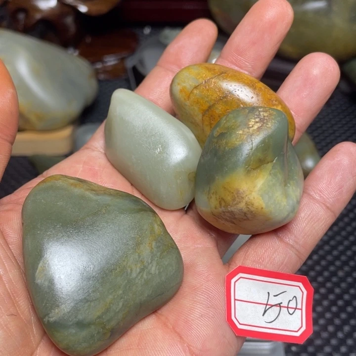 颈饰未镶嵌和田玉50