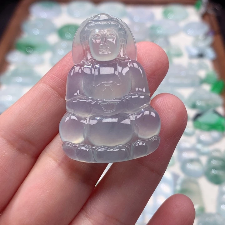 翡翠未镶嵌颈饰冰种正装观音