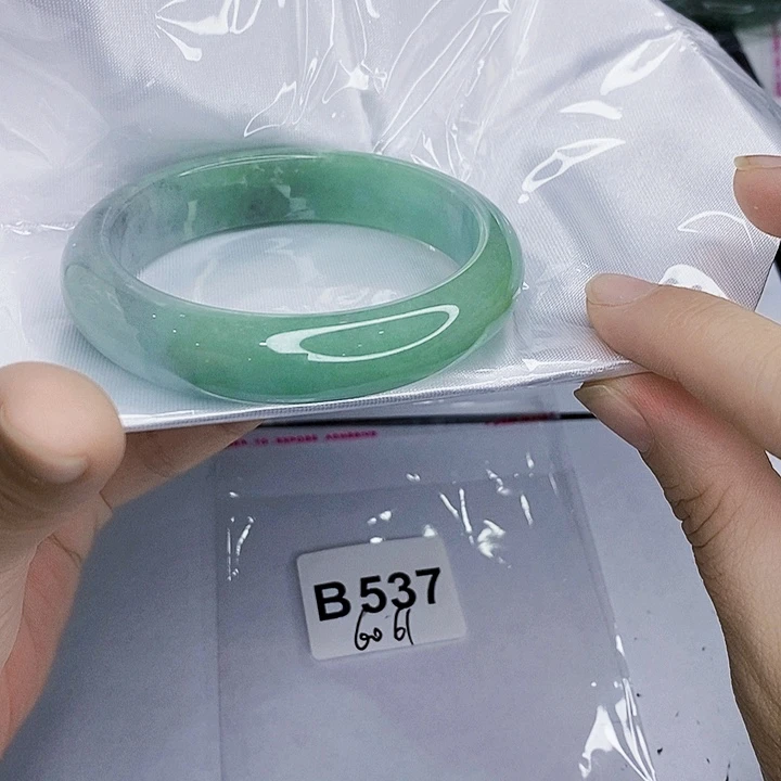 翡翠未镶嵌手镯一图一物实物为准