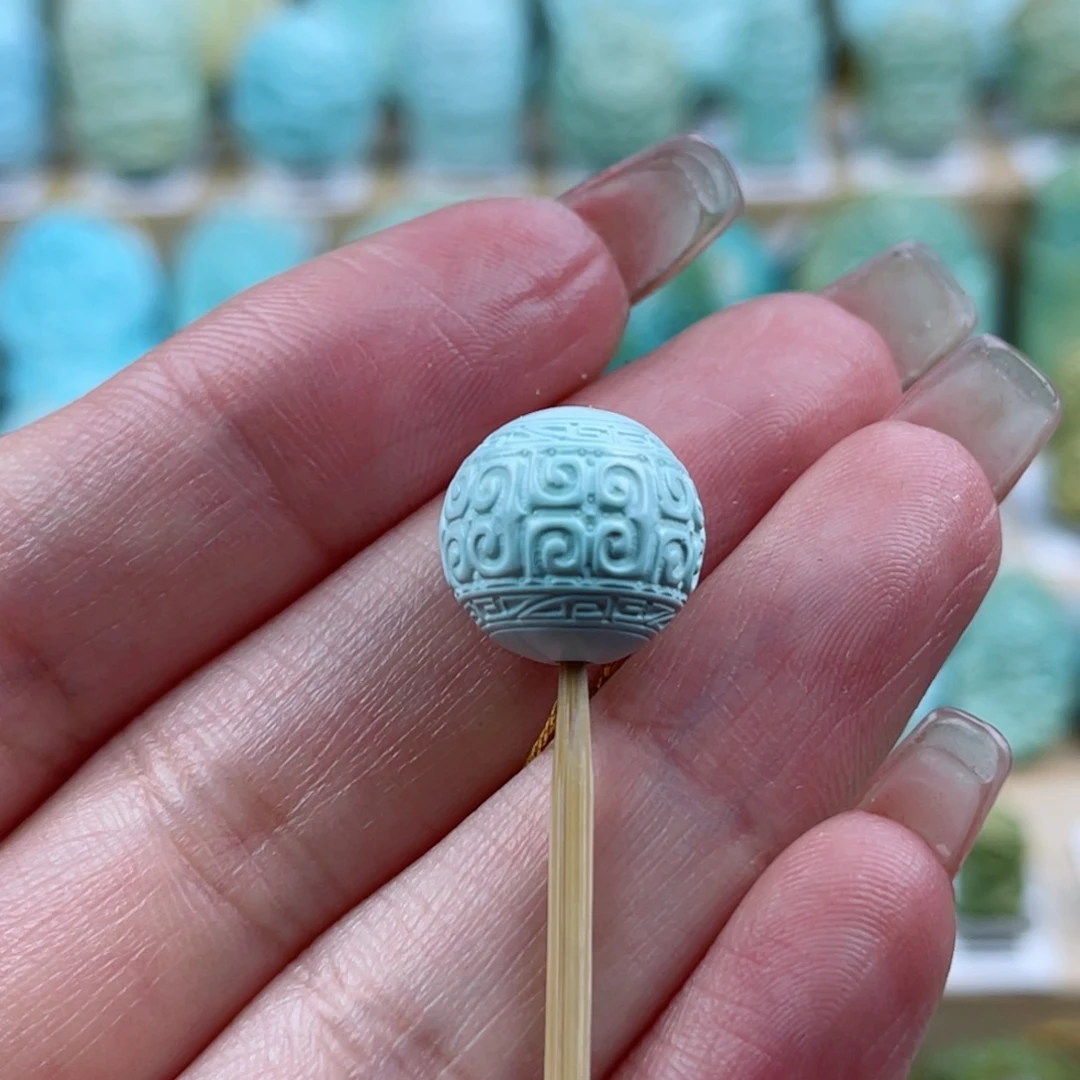 绿松石未镶嵌珠宝奇石13