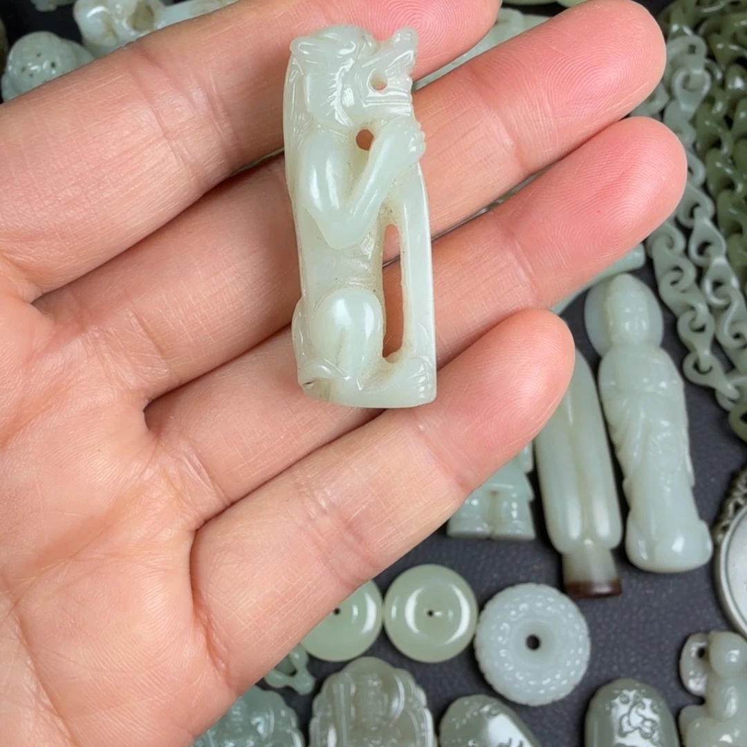 和田玉未镶嵌吊坠(不含链)