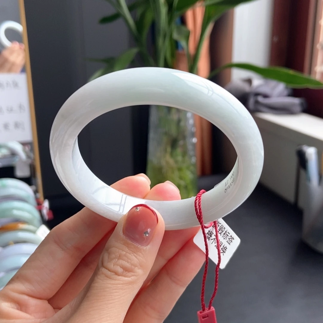 未镶嵌手镯翡翠57