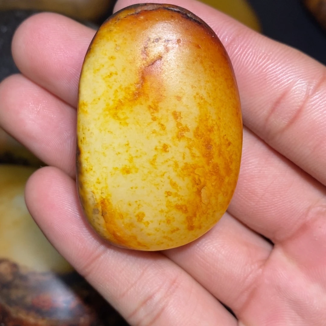 和田玉未镶嵌珠宝奇石