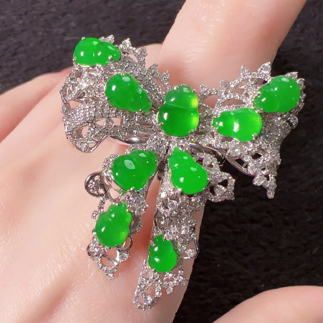 翡翠18K金镶嵌戒指签收后24小时鉴赏期，过时不退