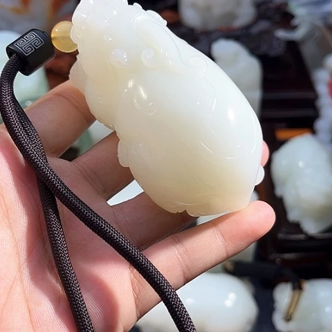 未镶嵌和田玉把件