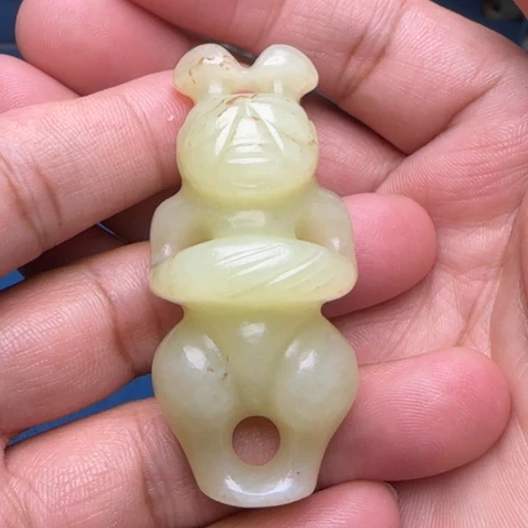 知***足和田玉未镶嵌挂件