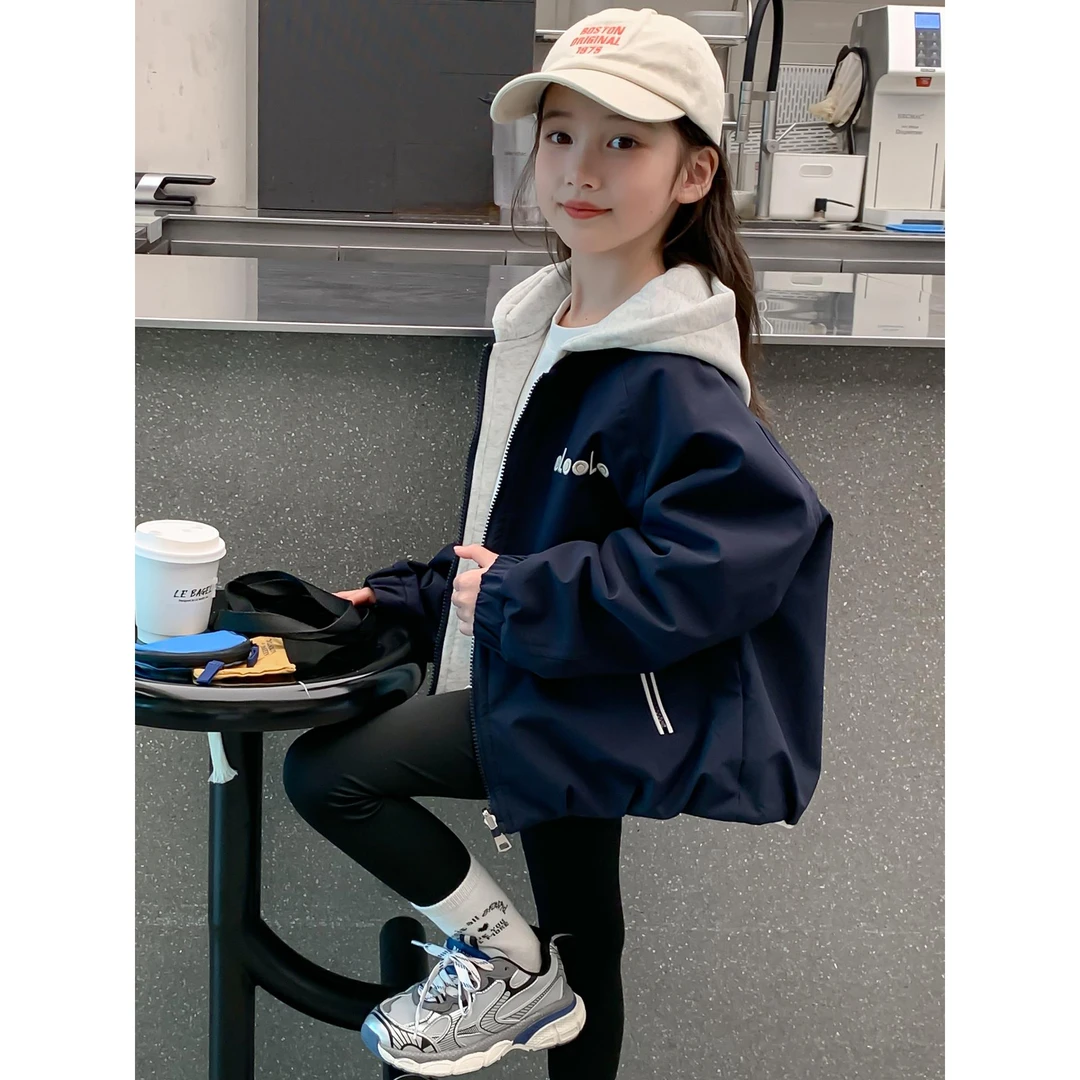 女童秋装外套2025新款儿童女孩秋冬季两面穿加绒加厚字母夹克上衣