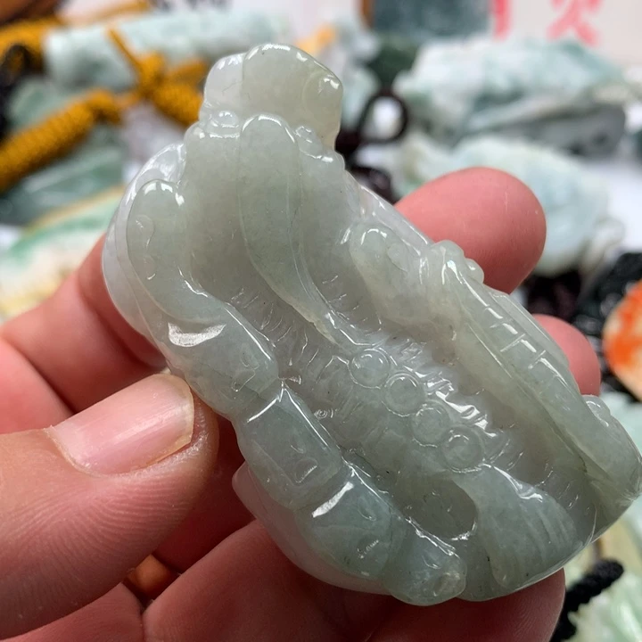 翡翠未镶嵌颈饰保真天然a货翡翠