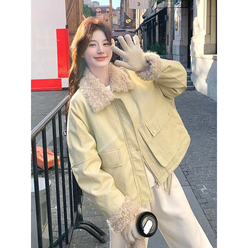 DUCURNO黄色皮衣羽绒服女2026冬季新款时尚超火设计感保暖加厚白