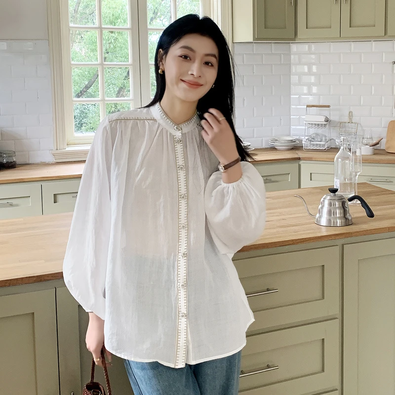 2025女款春装文艺风灯笼袖上衣白色衬衫女宽松早春别致漂亮小衫