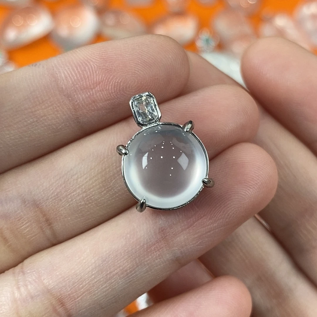 合金吊坠石英质玉