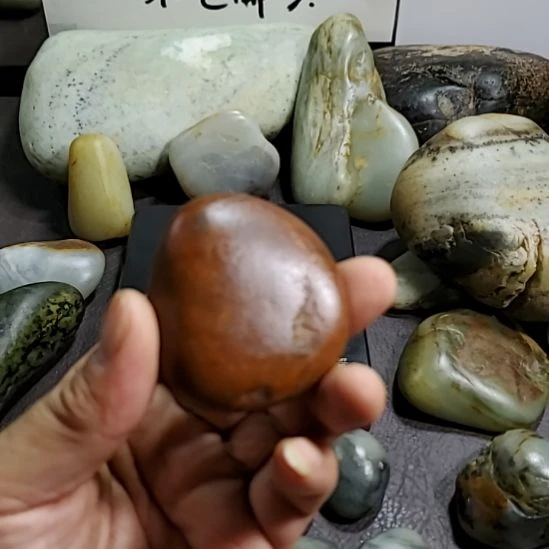 青***手未镶嵌和田玉把件