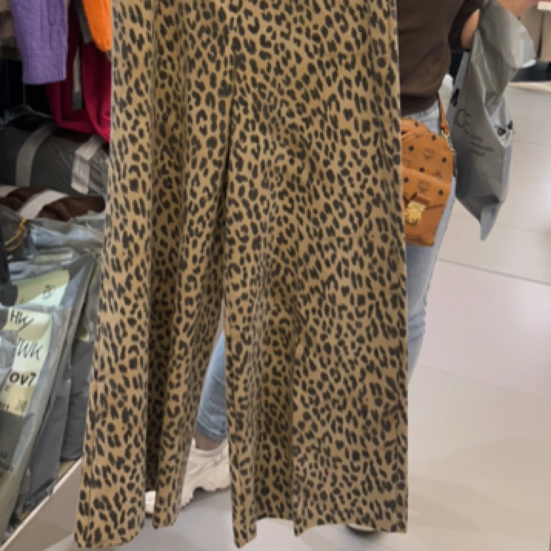 豹纹半身裙高腰显瘦开叉设计时尚百搭裤