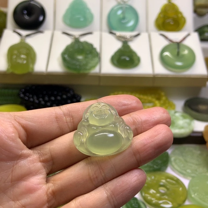 【闪购商品】未镶嵌蛇纹石玉颈饰