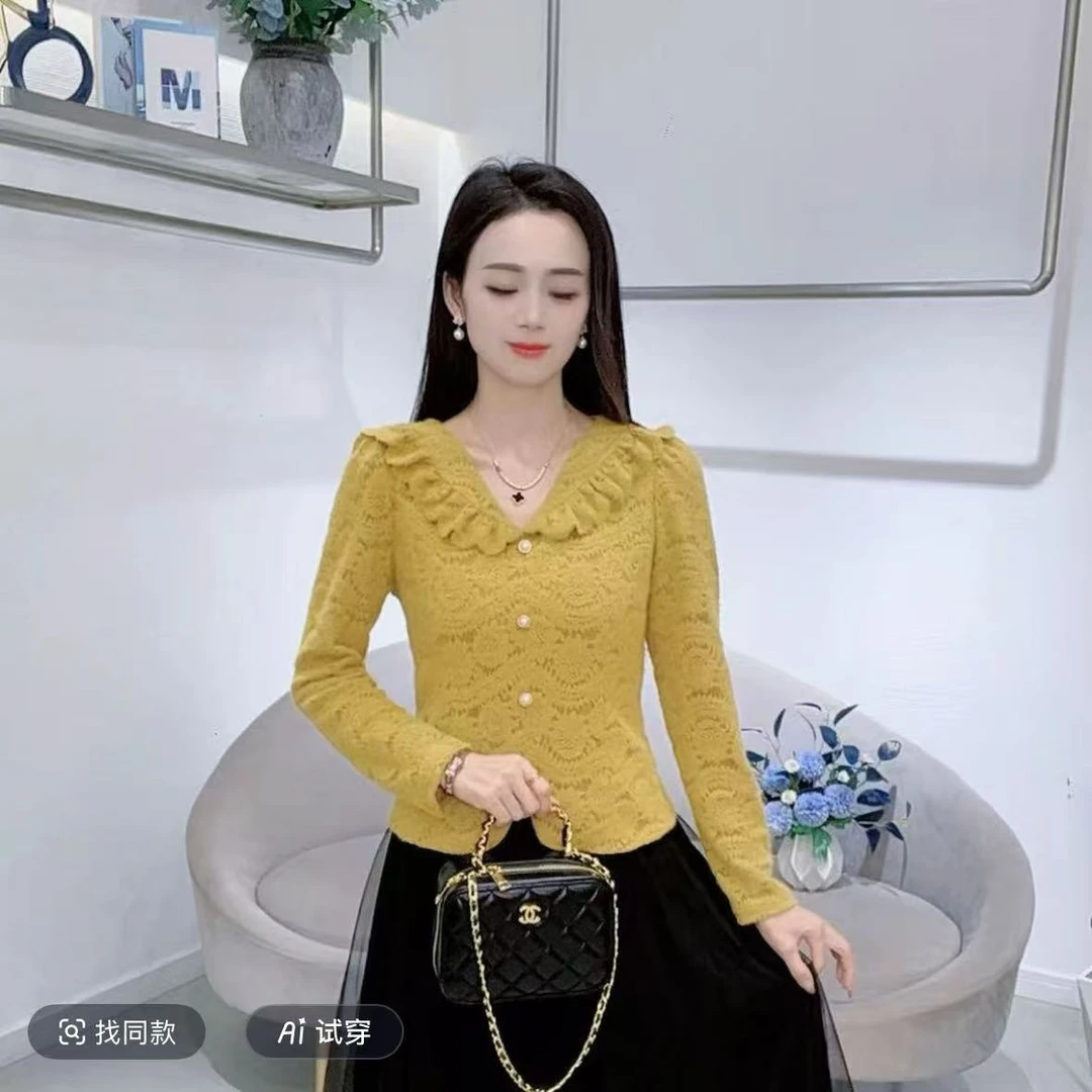 A8893时尚磨毛蕾丝打底衫秋季新款百搭修身显瘦减龄上衣